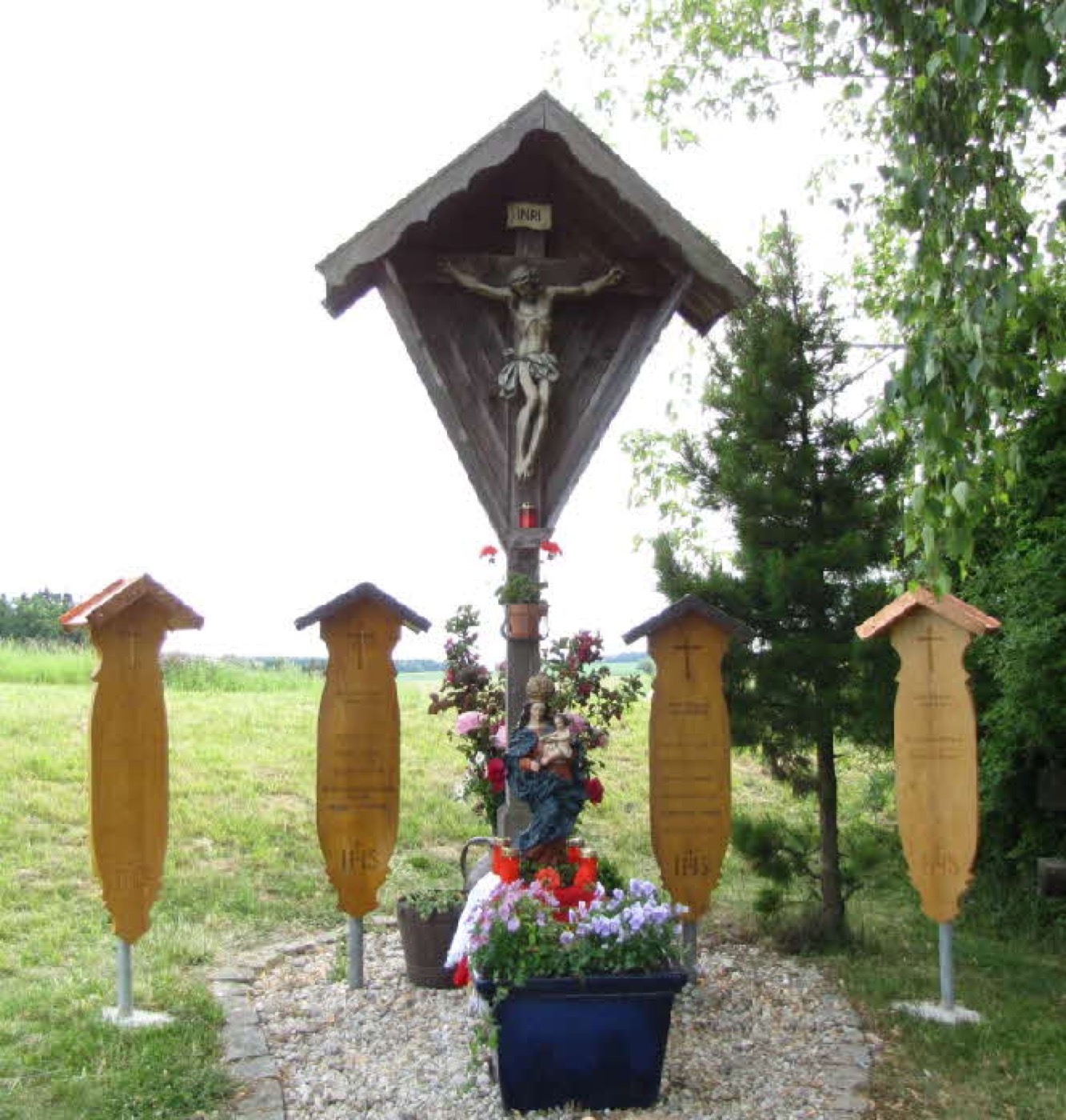 Hüttenkreuz oberhalb der Vereinshütte